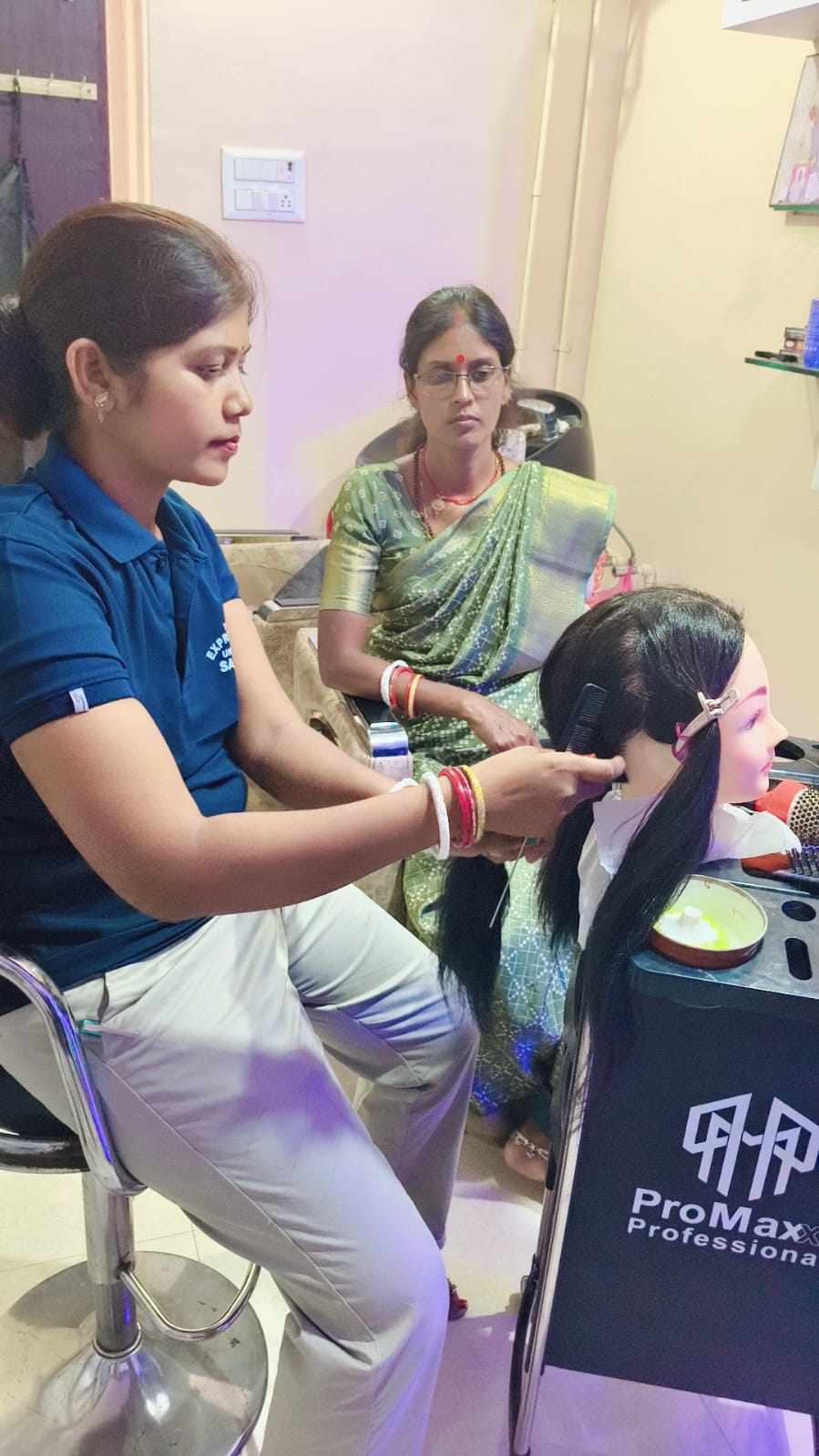 Expressions salon real transformation moment 22