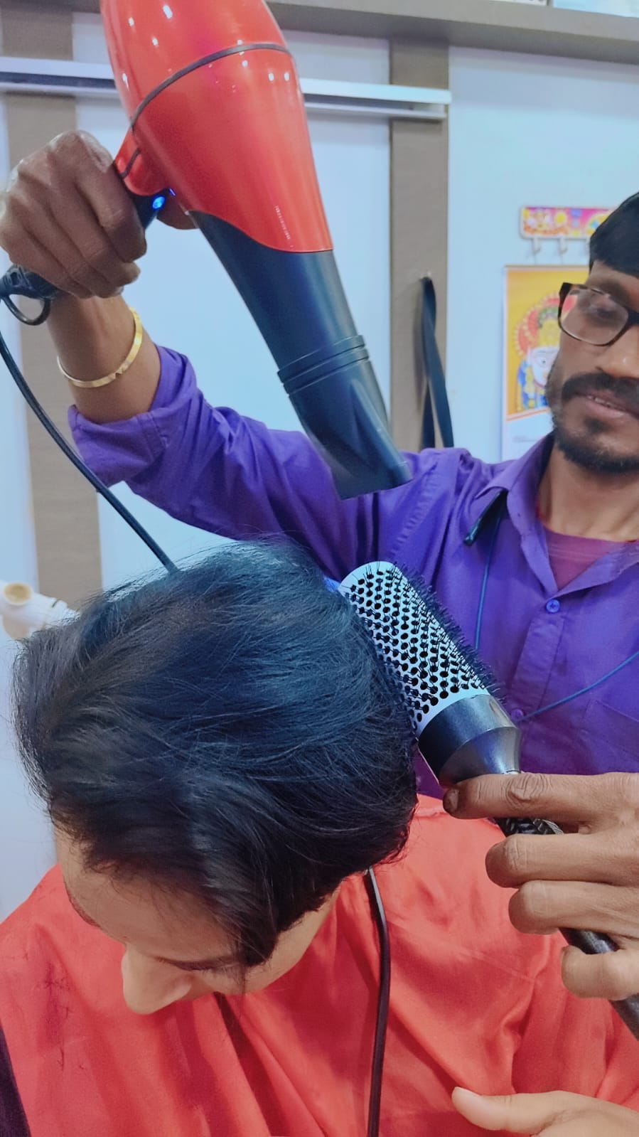 Expressions salon real transformation moment 35