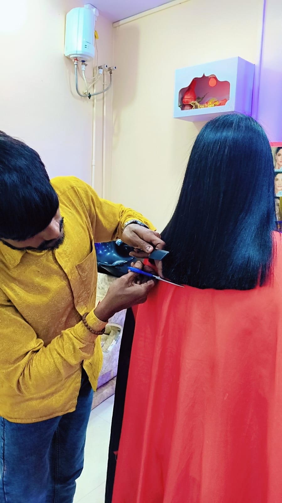 Expressions salon real transformation moment 52