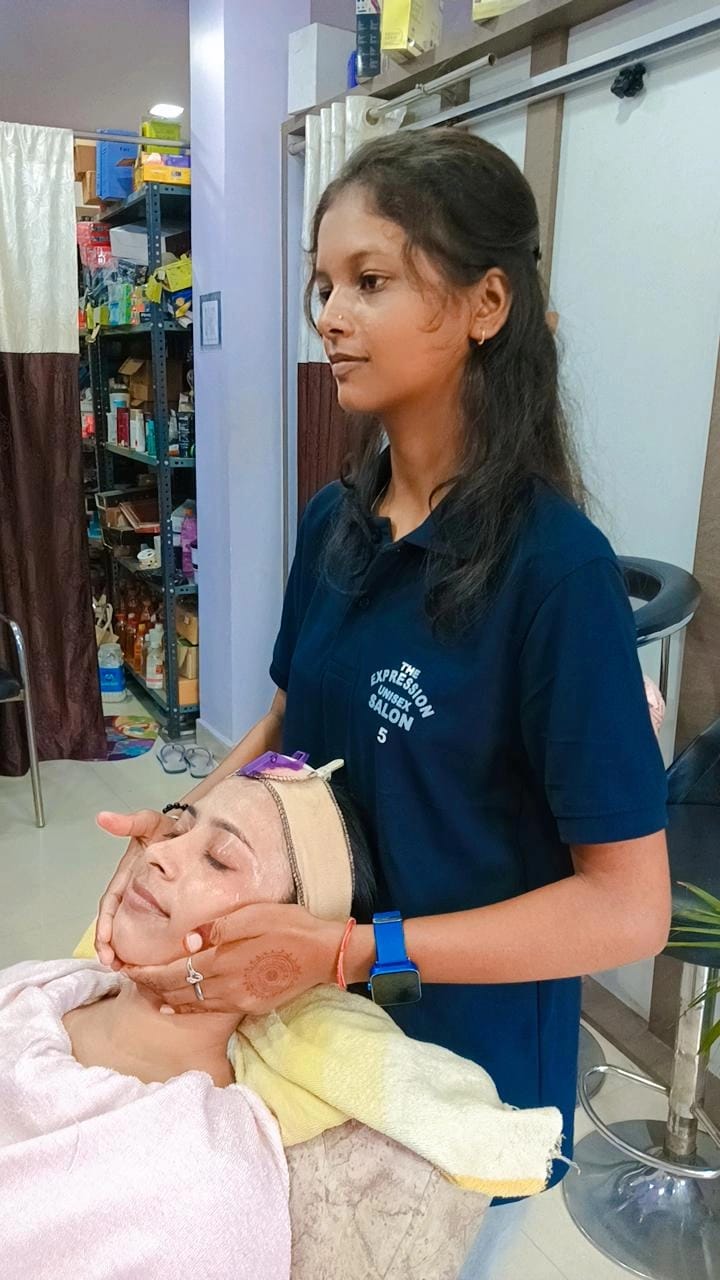 Facial practice session guided by academy learner